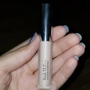 Trish McEvoy Jumbo Eye Base in Bare
